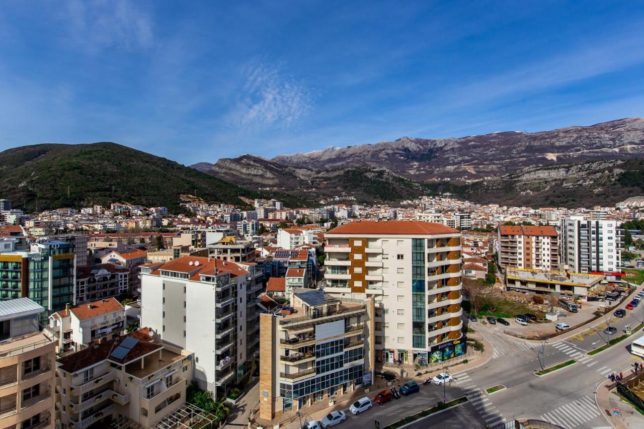 Apartments Lora In Apart-Hotel Budva Exteriör bild