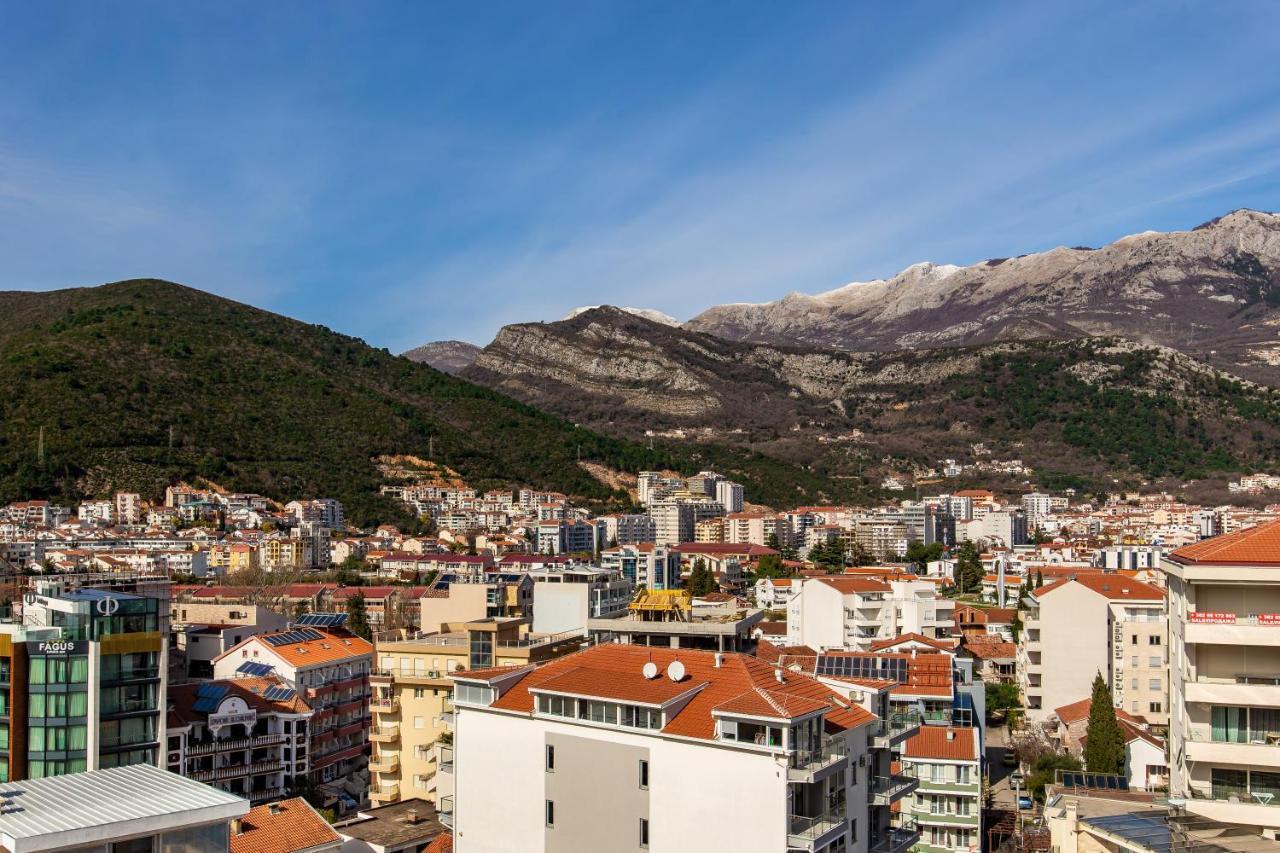 Apartments Lora In Apart-Hotel Budva Exteriör bild